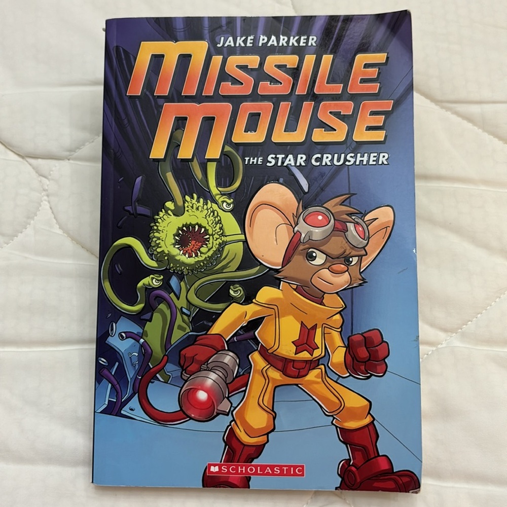 Missile Mouse The Star Crusher Graphic Novel Jake Parker Paperback 2010 Book